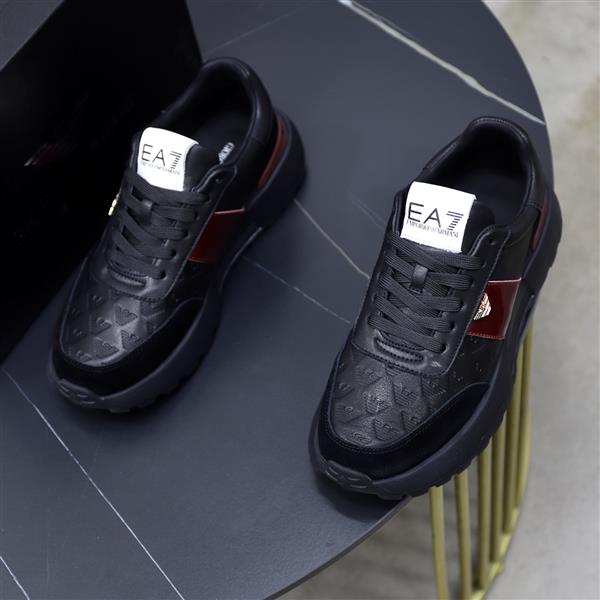 2025112816169572 300